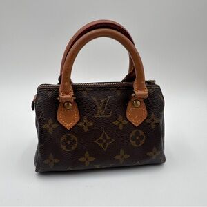 Louis Vuitton Monogram Nano Speedy w/COA